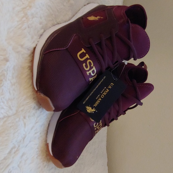 Womens tennis shoes - Picture 2 of 4